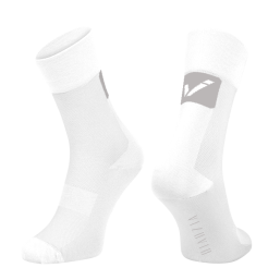 Skarpety sportowo - kolarskie długie Vezuvio White